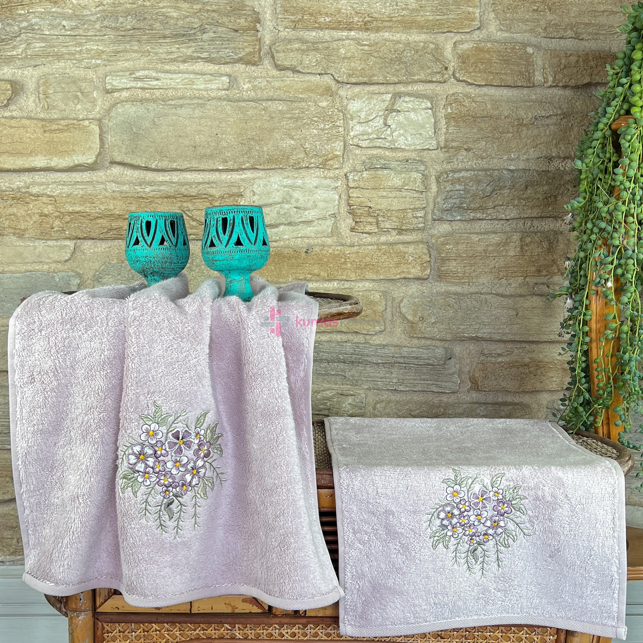 Gonca Tekstil Karmen 2'li Kadife Havlu Seti — yakın çekim